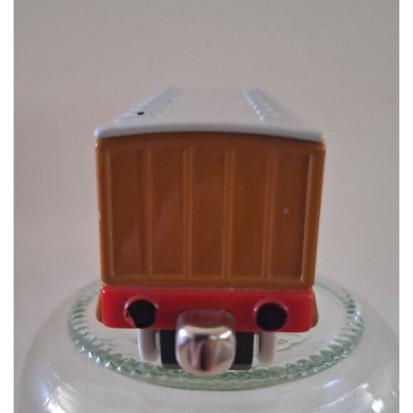 Annie Thomas & Friends Take N Play Railroad Tan Diecast Coach Train Car Magnetic - Picture 2 of 7